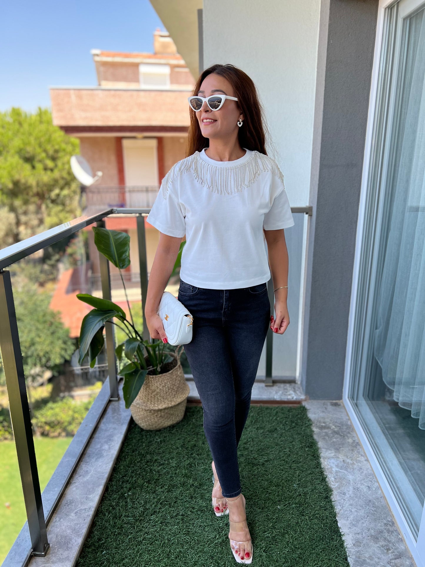 Gabi Taş Detaylı Beyaz Tişört